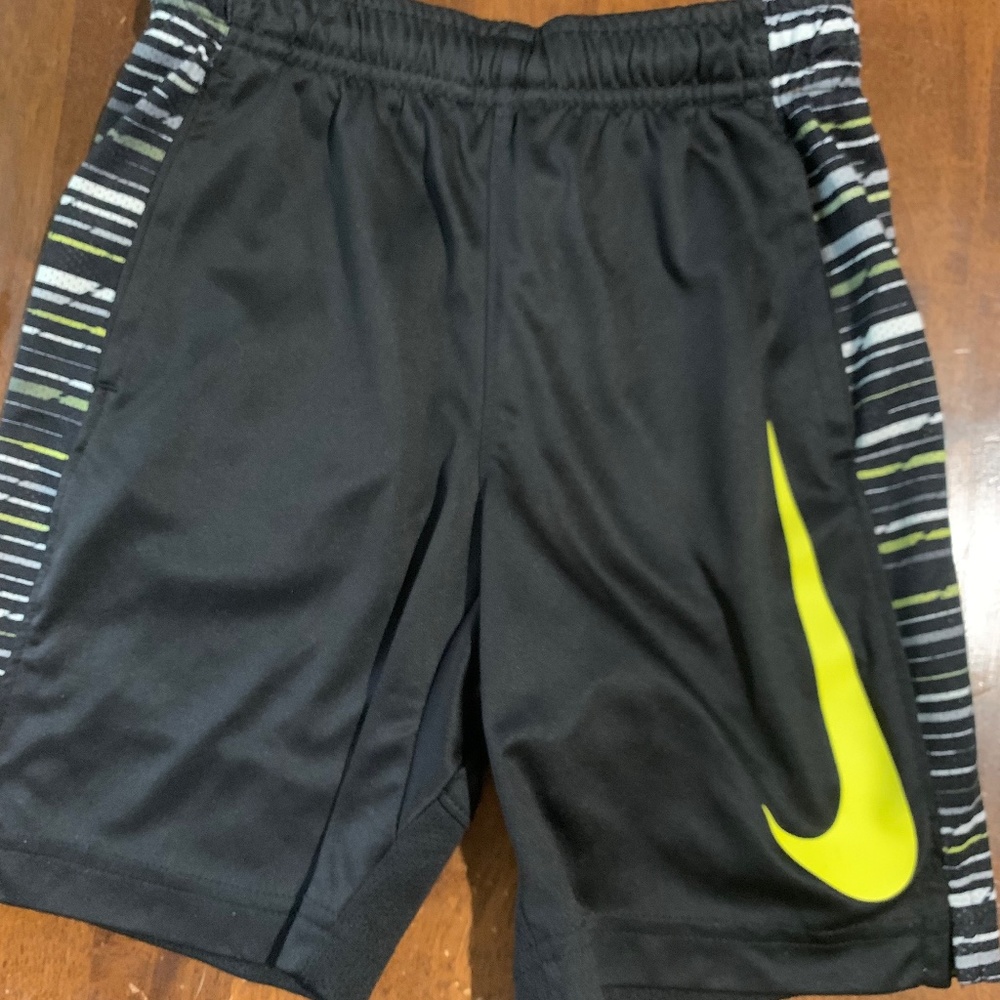 Nike big boy basketball shorts